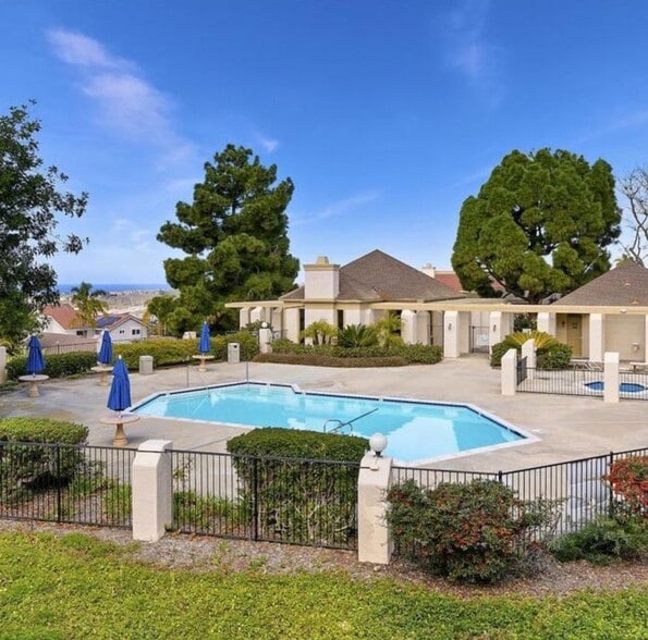 Primary Photo - 1729 Gascony Rd