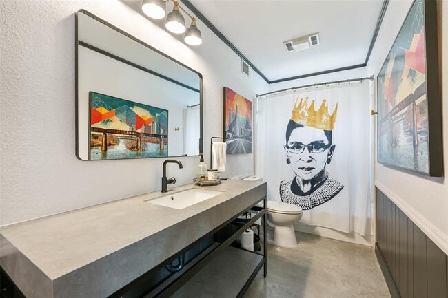 Building Photo - 6713 Winterberry Dr