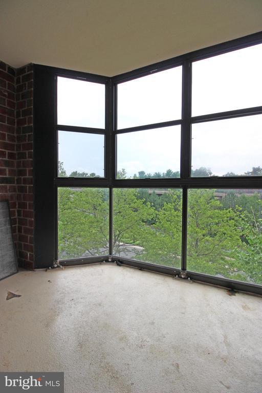 Building Photo - 2100 Lee Hwy
