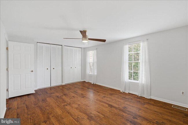 Building Photo - 1490 Autumn Ridge Cir