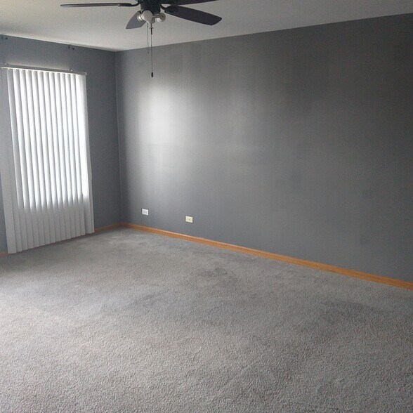 Building Photo - 277 W Biros Ln