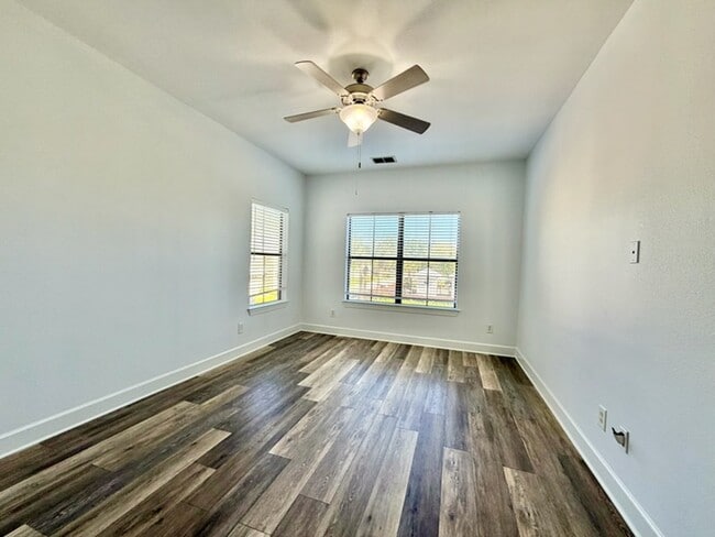 Building Photo - 94 Haven Cir