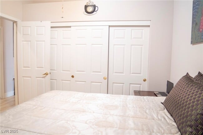 Building Photo - 1417 Country Hollow Dr