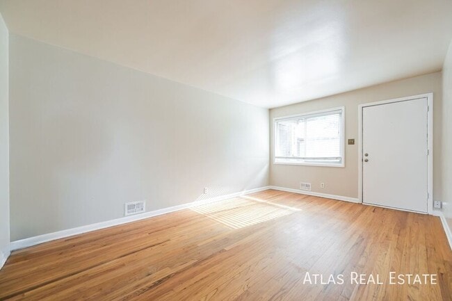 Building Photo - 4505 E Yale Ave