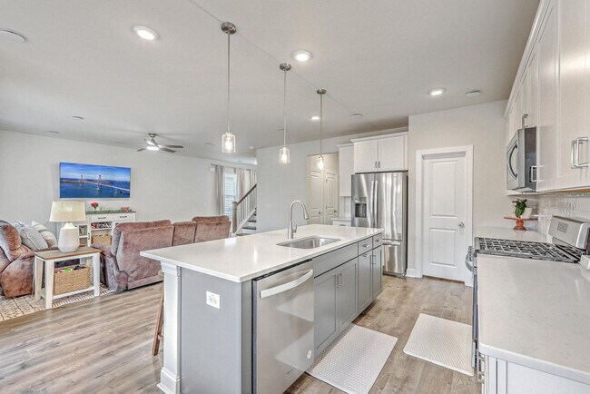 Building Photo - 4 Bedroom Pond View Rental Home in Cane Bay | Jasmine Point Summerville SC