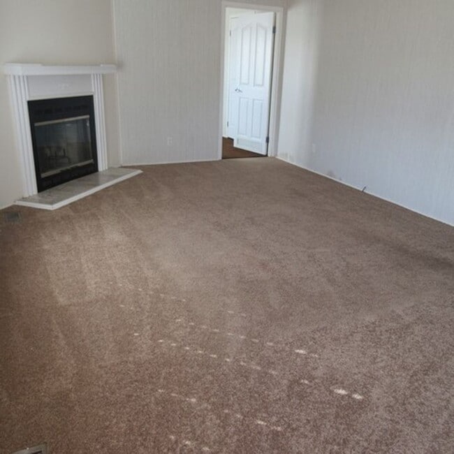 Building Photo - 123 Magnolia Gardens Dr