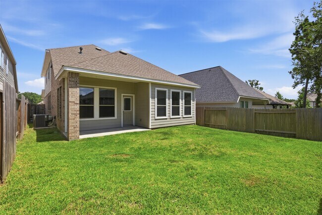 Building Photo - 313 Rise Ln