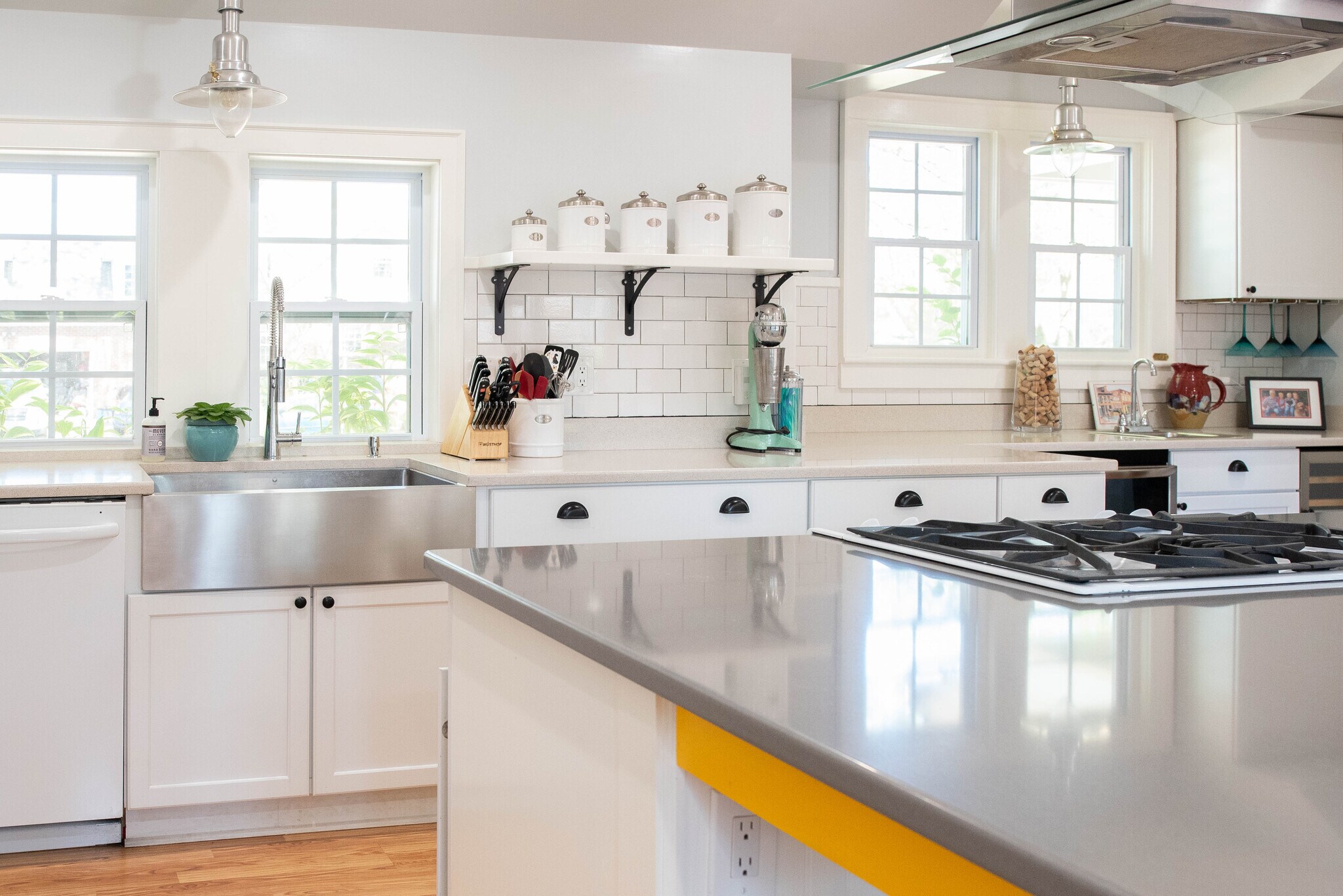Kitchen - 417 E Government Ave