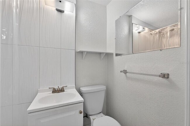 Building Photo - 4945 36th Ave N