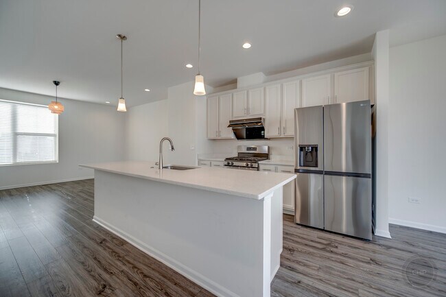 Building Photo - 4138 Irving Rd