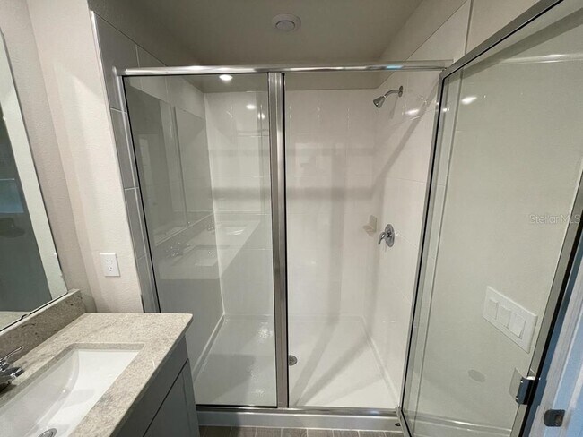 Building Photo - 418 Legacy Lp