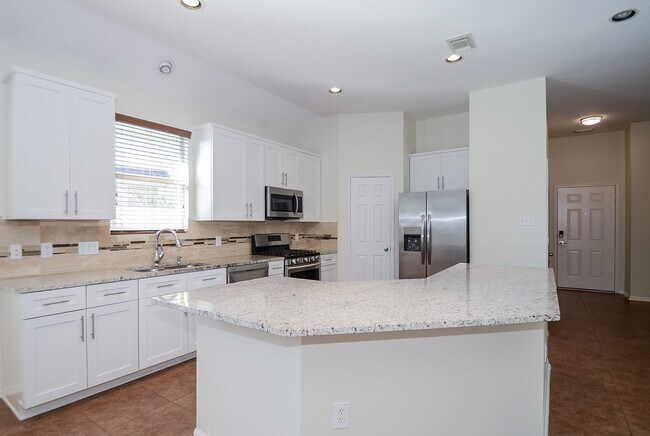 Building Photo - 12918 Hawthorne Shores Dr