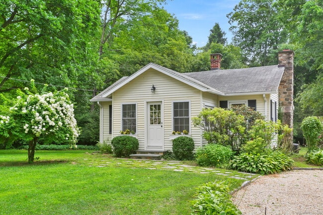 Primary Photo - 27 Seeley Rd