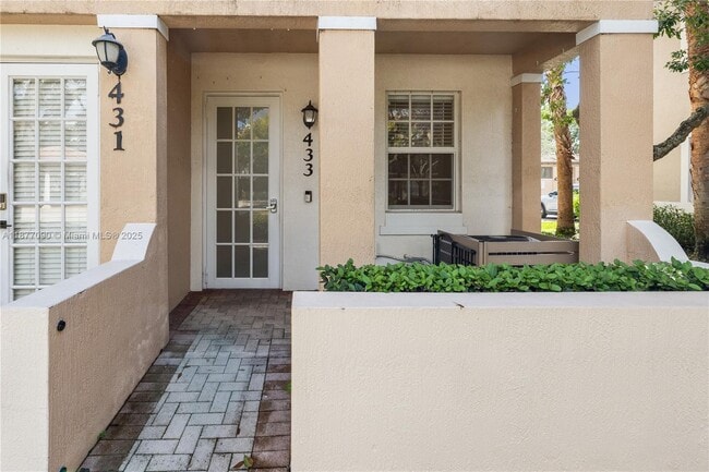 Building Photo - 433 SW 147th Ave