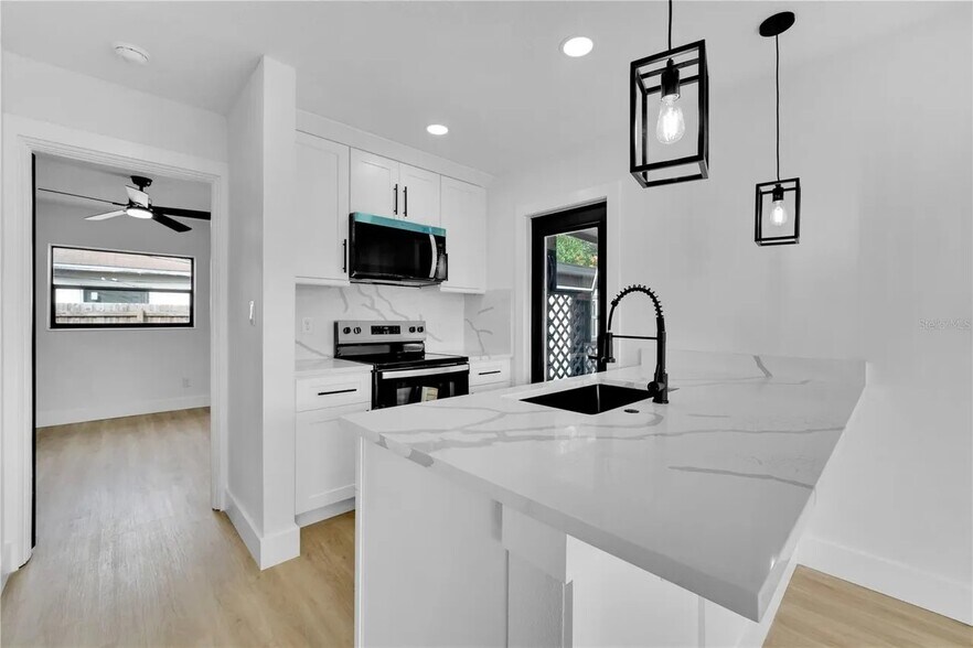 Building Photo - 3033 28th St N