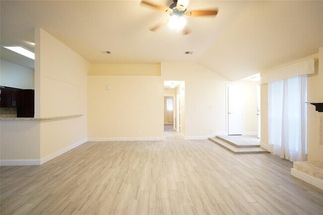 Building Photo - 12719 Ashford Brook Dr