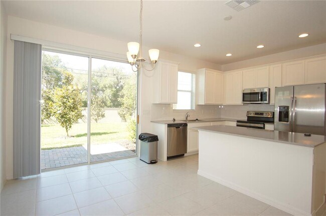 Building Photo - 2394 Britwell Pl