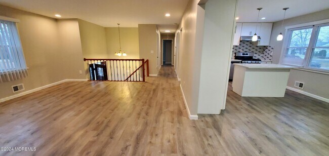 Building Photo - 1620 Union Ave