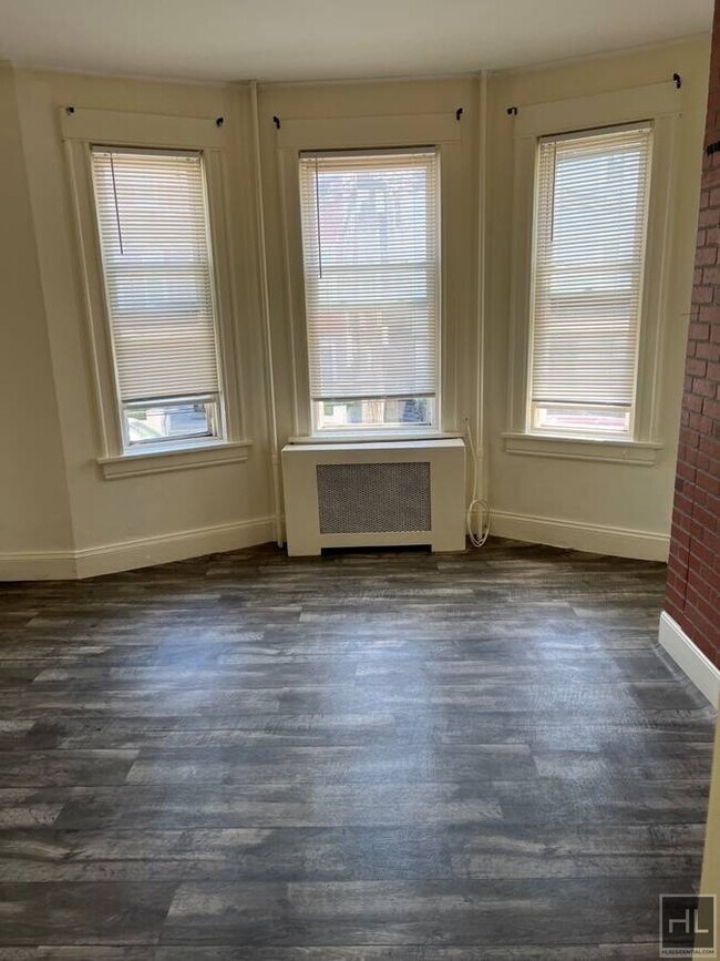 Building Photo - CEDAR STREET