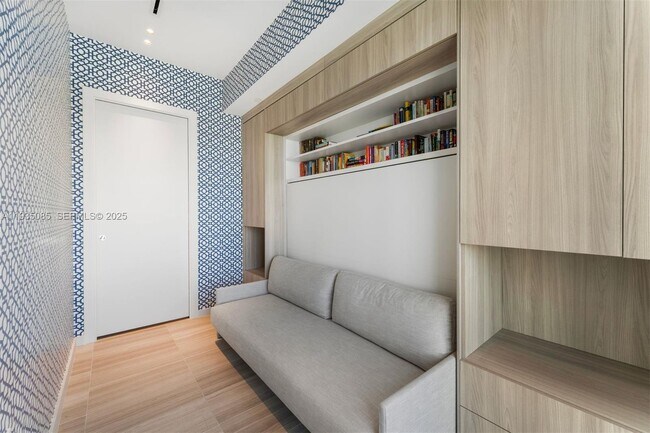 Building Photo - 4701 Meridian Ave