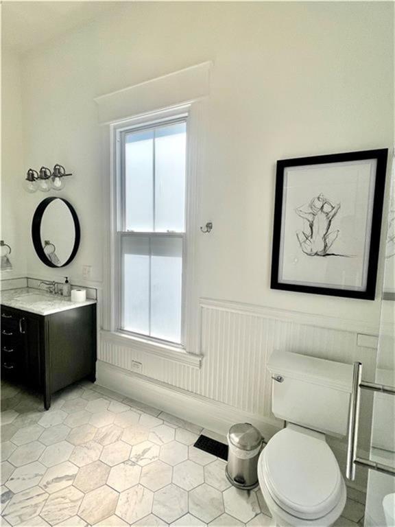 Building Photo - 1915 Union St