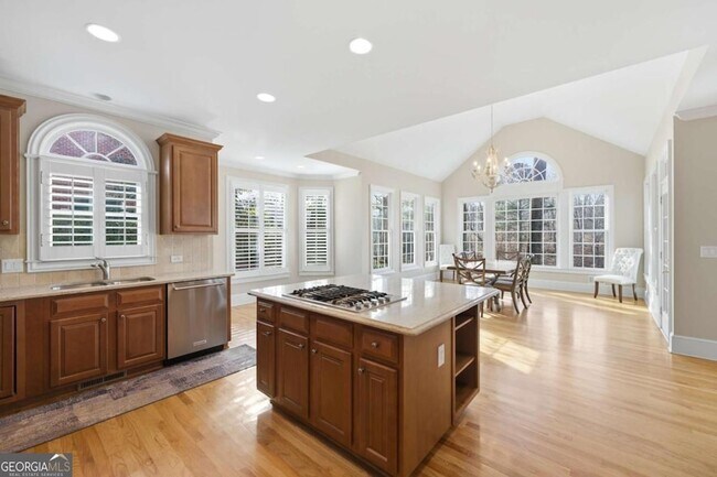 Building Photo - 179 Grandmar Chase