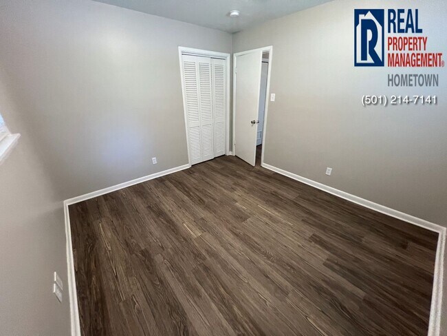 Building Photo - 1016 W. Kiehl-