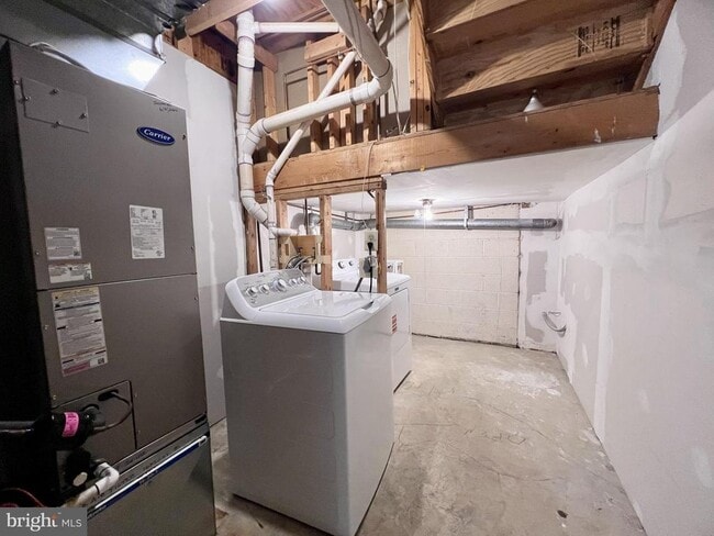 Building Photo - 1525 Templeton Pl