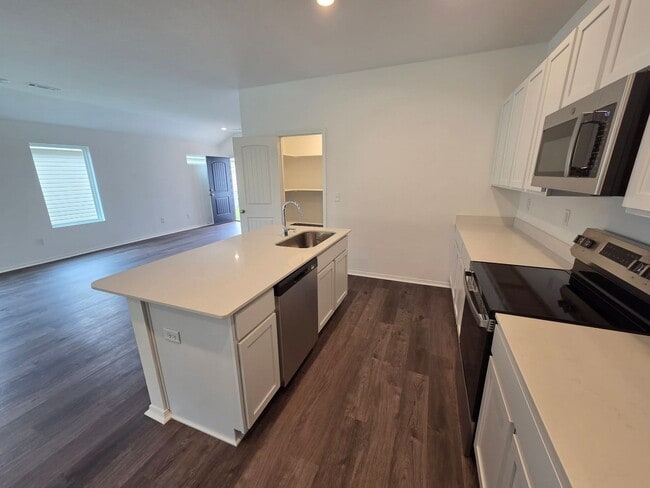 Building Photo - 1088 RAVEN WALK Dr