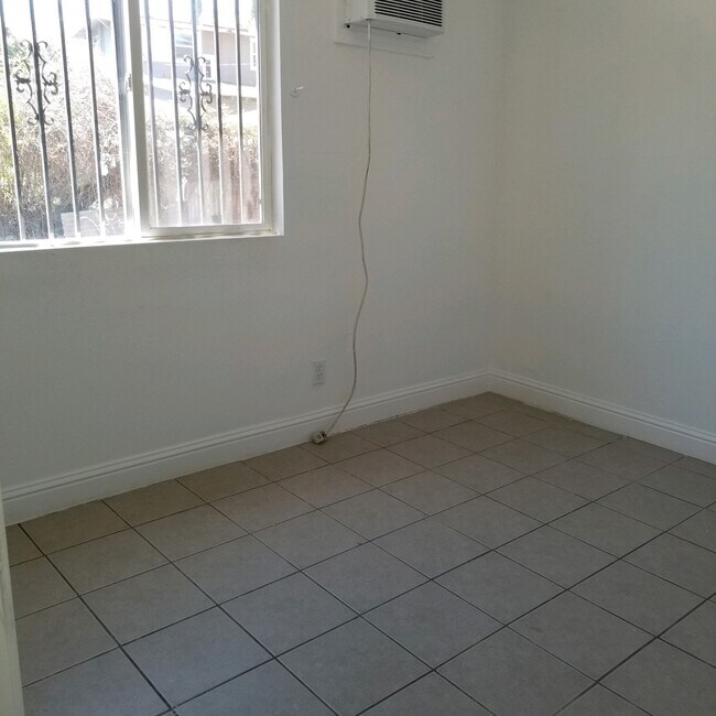329 North Glenn Avenue, Unit 335 APT. C 329 N Glenn Ave Fresno CA