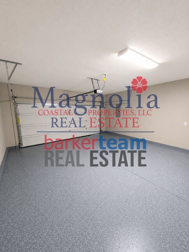 Building Photo - 3 Bedroom 2 Bathroom Home in Live Oak Subdivision - Richmond Hill