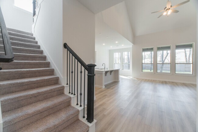 Building Photo - 17138 Crimson Crest Dr