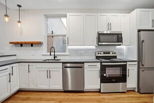 Building Photo - 1213 N 29th St