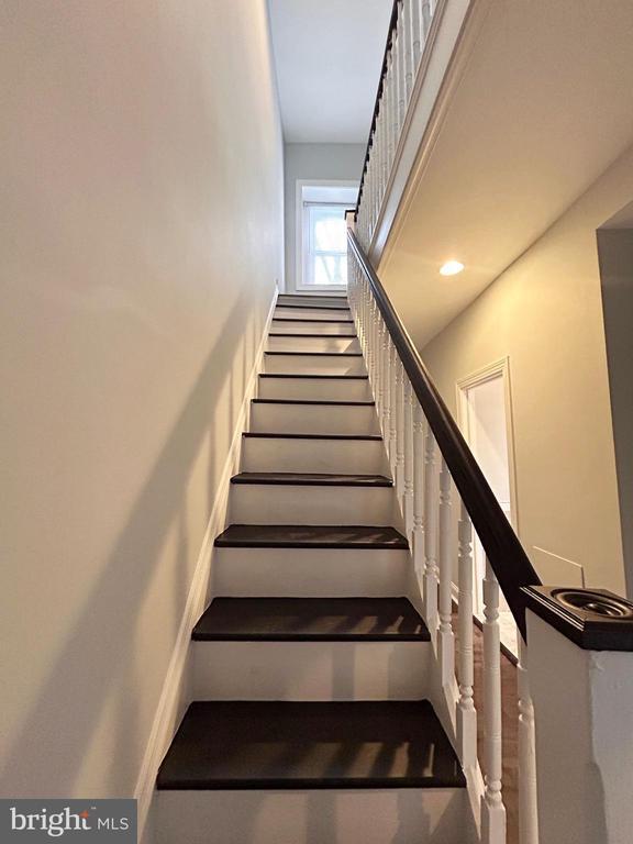 Building Photo - 157 E Duval St