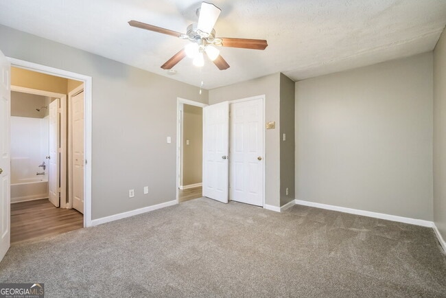 Building Photo - 2090 Pintail Cove