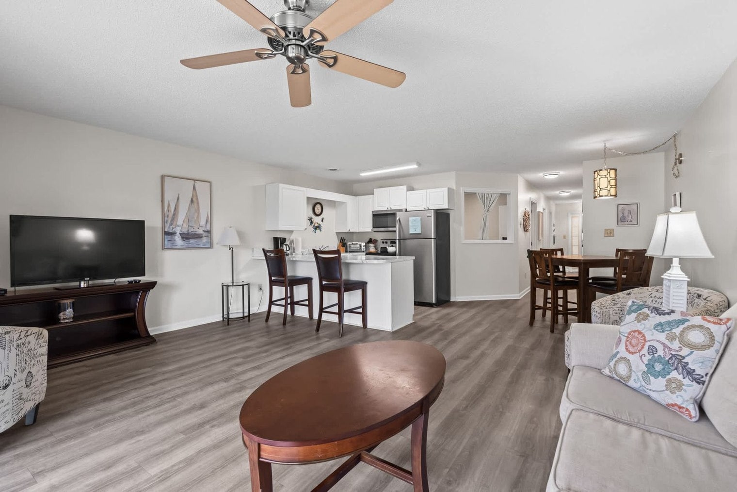 Building Photo - 1920 Bent Grass Dr