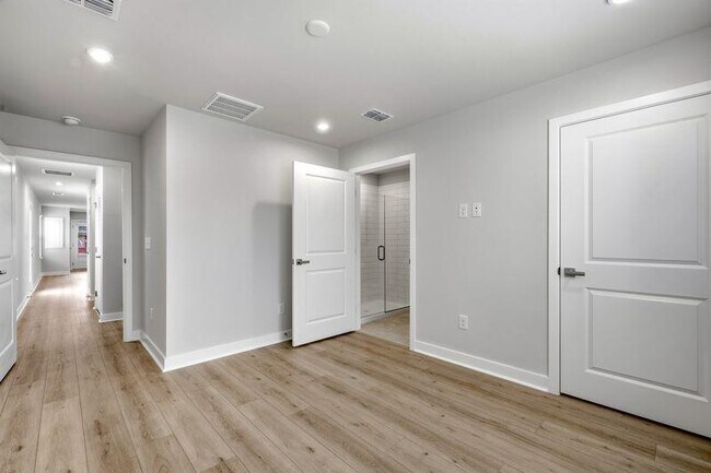 Building Photo - 2752 Rowyn St