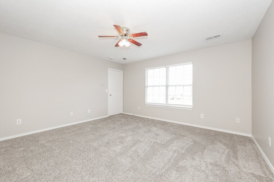 Building Photo - 1627 Jo Ann Dr