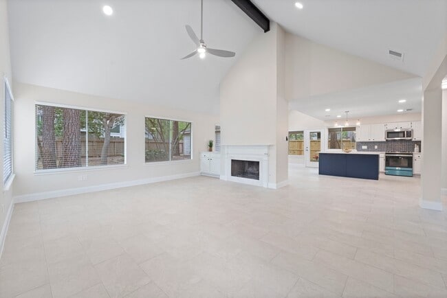 Building Photo - 49 W Southfork Pines Cir