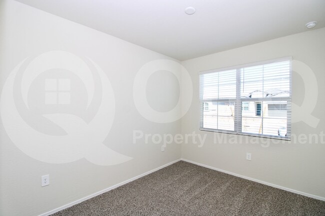 Building Photo - 18577 W Bronco Trl