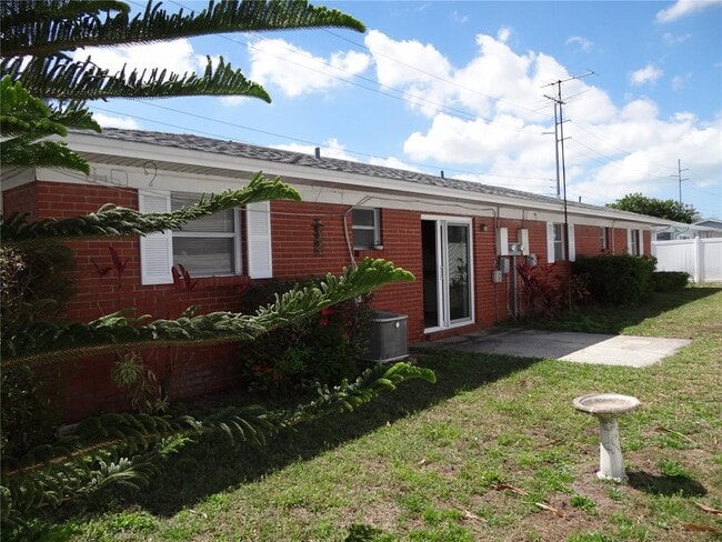 Building Photo - 11017 126th Ave N