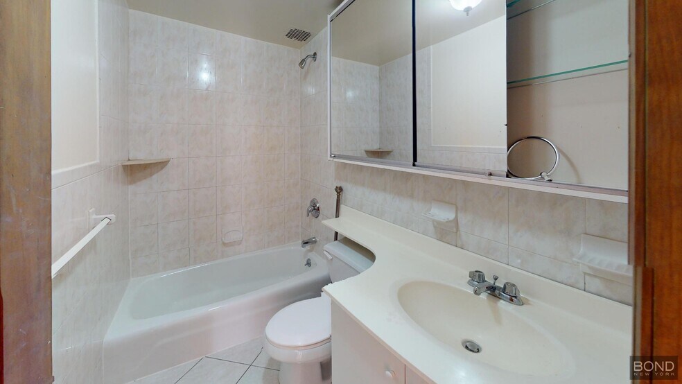 Building Photo - 317 W 107th St