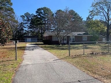 Building Photo - 1205 Bostian Dr