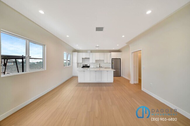 Building Photo - 2800 Winter St