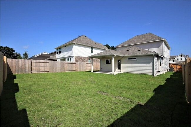Building Photo - 635 Pheasant Hill Ln
