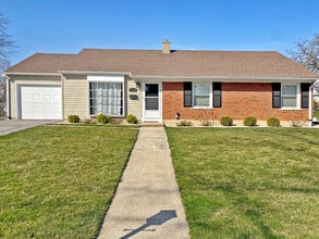 Building Photo - 14700 Holly Ct