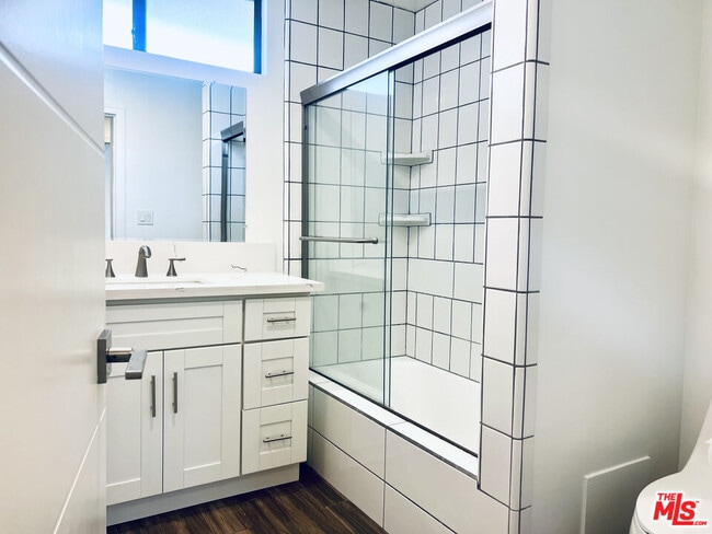 Building Photo - 532 El Dorado St