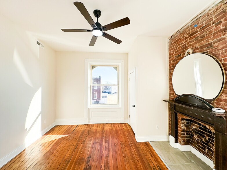 Building Photo - 3333 California Ave