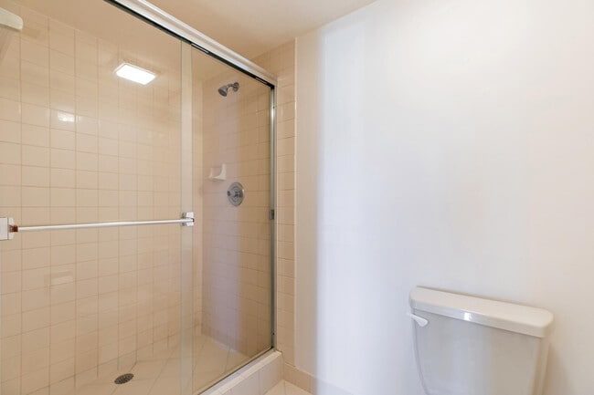 Building Photo - 1501 Marina Isle Way