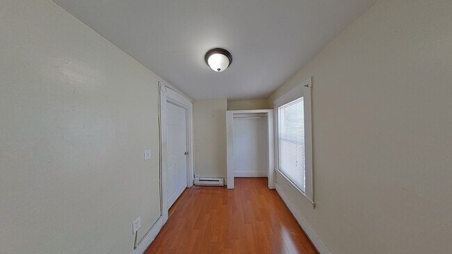 Building Photo - 17 Marcella St